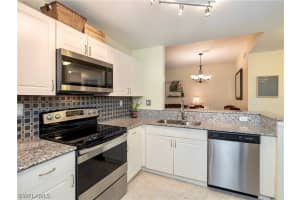 15441 Bellamar Cir APT 1112, Fort Myers, FL 33908, Sold 07/30/20