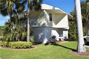 950 Moody Rd APT 111, North Fort Myers, FL 33903, Sold 08/26/20