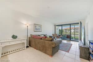 15110 Palmer Lake Cir, Naples, FL 34109, Sold 01/28/21