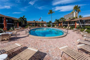 32 Greenbrier St, Marco Island, FL 34145, Sold 08/17/20