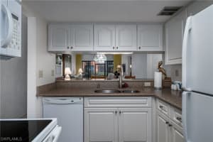 32 Greenbrier St, Marco Island, FL 34145, Sold 08/17/20