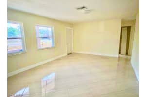 1565 Maple Dr, Fort Myers, FL 33907, Sold 07/10/20