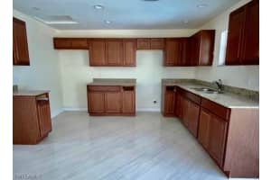 1565 Maple Dr, Fort Myers, FL 33907, Sold 07/10/20