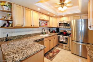 12491 McGregor Blvd APT 3, Fort Myers, FL 33919, Sold 10/13/20