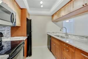 1440 Wildwood Lakes Blvd, Naples, FL 34104, Sold 07/17/20