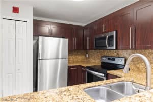 161 Santa Clara Dr Apt 10, Naples, FL 34104, Sold 11/04/20
