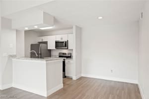 177 Santa Clara Dr Apt 14, Naples, FL 34104, Sold 11/11/20