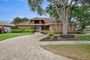 2376 Pinewoods Cir, Naples, FL 34105, Sold 05/26/20