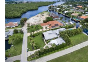 14241 Bay Dr, Fort Myers, FL 33919, Sold 07/21/20