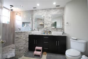 4391 Cortina Cir APT 220, Fort Myers, FL 33916, Sold 12/09/20