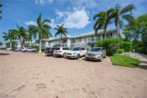 691 W Elkcam Cir, Marco Island, FL 34145, Sold 06/12/20