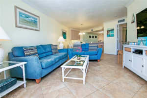 2445 W Gulf Dr c 4, Sanibel, FL 33957, Sold 05/28/21