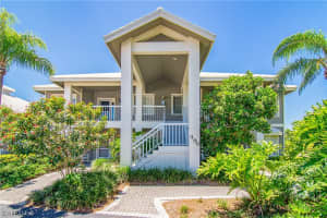 496 Edgemere Way E, Naples, FL 34105, Sold 11/30/20