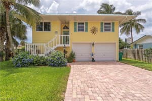 1291 Rainbow Ct, Naples, FL 34110, Sold 07/20/20