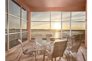 269 Vintage Bay Dr, Marco Island, FL 34145, Sold 03/15/21