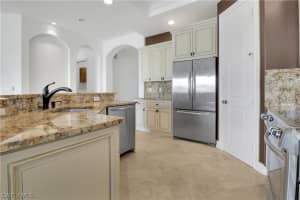 1430 Serrano Cir, Naples, FL 34105, Sold 08/03/20