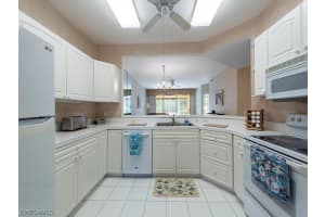 524 Lake Louise Cir, Naples, FL 34110, Sold 10/01/20