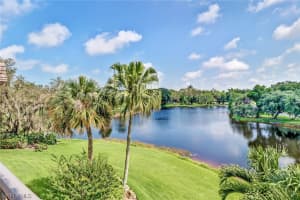 102 Tall Pine Ln, Naples, FL 34105, Sold 04/12/21