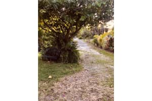 140 14th St S, Naples, FL 34102, Sold 07/21/20