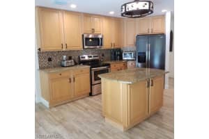 7605 Grassy Ct, North Fort Myers, FL 33917, Sold 09/23/20