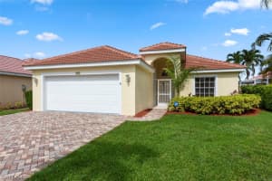 173 Sabal Lake Dr, Naples, FL 34104, Sold 07/10/20