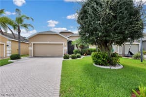 8237 Silver Birch Way, Lehigh Acres, FL 33971, Sold 08/07/20