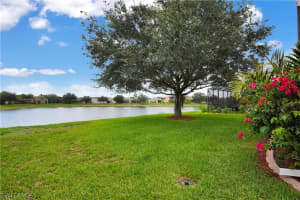 8237 Silver Birch Way, Lehigh Acres, FL 33971, Sold 08/07/20