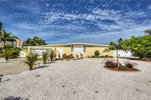 111 Estrellita Dr, Fort Myers Beach, FL 33931, Sold 08/27/20