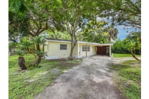 154 Connecticut Ave, Fort Myers, FL 33905, Sold 11/06/20