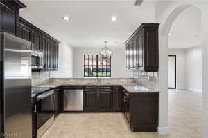 7595 Bristol Cir, Naples, FL 34120, Sold 01/28/21