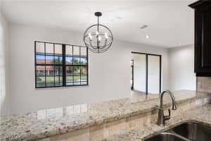 7595 Bristol Cir, Naples, FL 34120, Sold 01/28/21