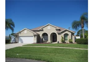 4541 Varsity Lakes Ct, Lehigh Acres, FL 33971, Sold 08/10/20