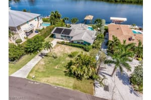 8061 Lagoon Rd, Fort Myers Beach, FL 33931, Sold 10/21/20