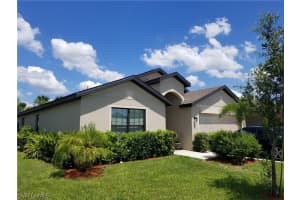 201 Shadow Lakes Dr, Lehigh Acres, FL 33974, Sold 01/21/21