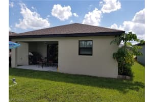 201 Shadow Lakes Dr, Lehigh Acres, FL 33974, Sold 01/21/21