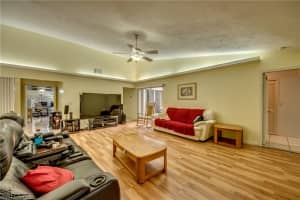 9757 Maplecrest Cir, Lehigh Acres, FL 33936, Sold 07/31/20