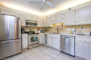 200 Periwinkle Way UNIT 117, Sanibel, FL 33957, Sold 01/25/21