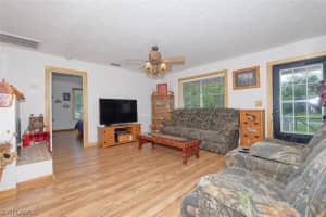 2401 Thurlow St, Alva, FL 33920, Sold 07/28/20