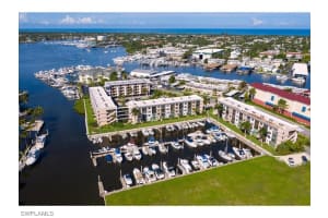 801 River Point Dr, Naples, FL 34102, Sold 08/31/20