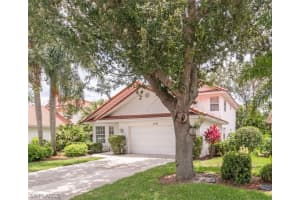 4782 Europa Dr, Naples, FL 34105, Sold 10/01/20
