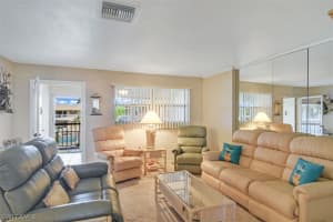 909 SE 46th Ln APT 213, Cape Coral, FL 33904, Sold 08/27/20