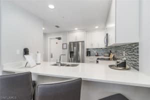 221 9th St S #225, Naples, FL 34102, Sold 04/01/21