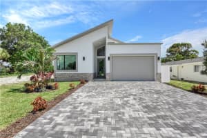 650 108th Ave N, Naples, FL 34108, Sold 07/24/20