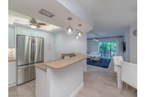 400 Valley Stream Dr, Naples, FL 34113, Sold 09/25/20