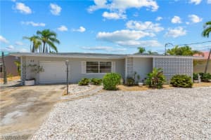 17 Palmview Blvd, Fort Myers Beach, FL 33931, Sold 08/24/20