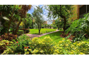 2366 E Mall Dr, Fort Myers, FL 33901, Sold 11/16/20