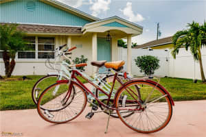 615 104th Ave N, Naples, FL 34108, Sold 08/19/20