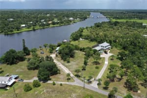 2121 Gardner Ct, Alva, FL 33920, Sold 10/09/20