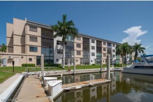801 River Point Dr, Naples, FL 34102, Sold 09/18/20