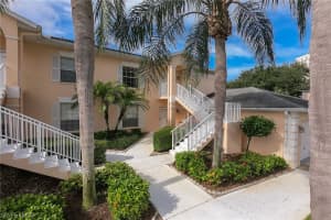 671 Wiggins Lake Dr, Naples, FL 34110, Sold 10/16/20